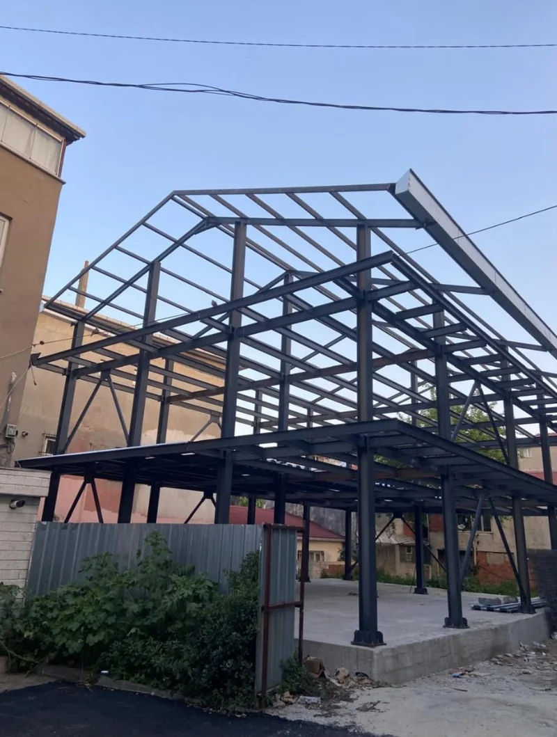 Maltepe Kur’an Kursu — çelik kolon, kat ve çatı taşıyıcılarının genel görünümü